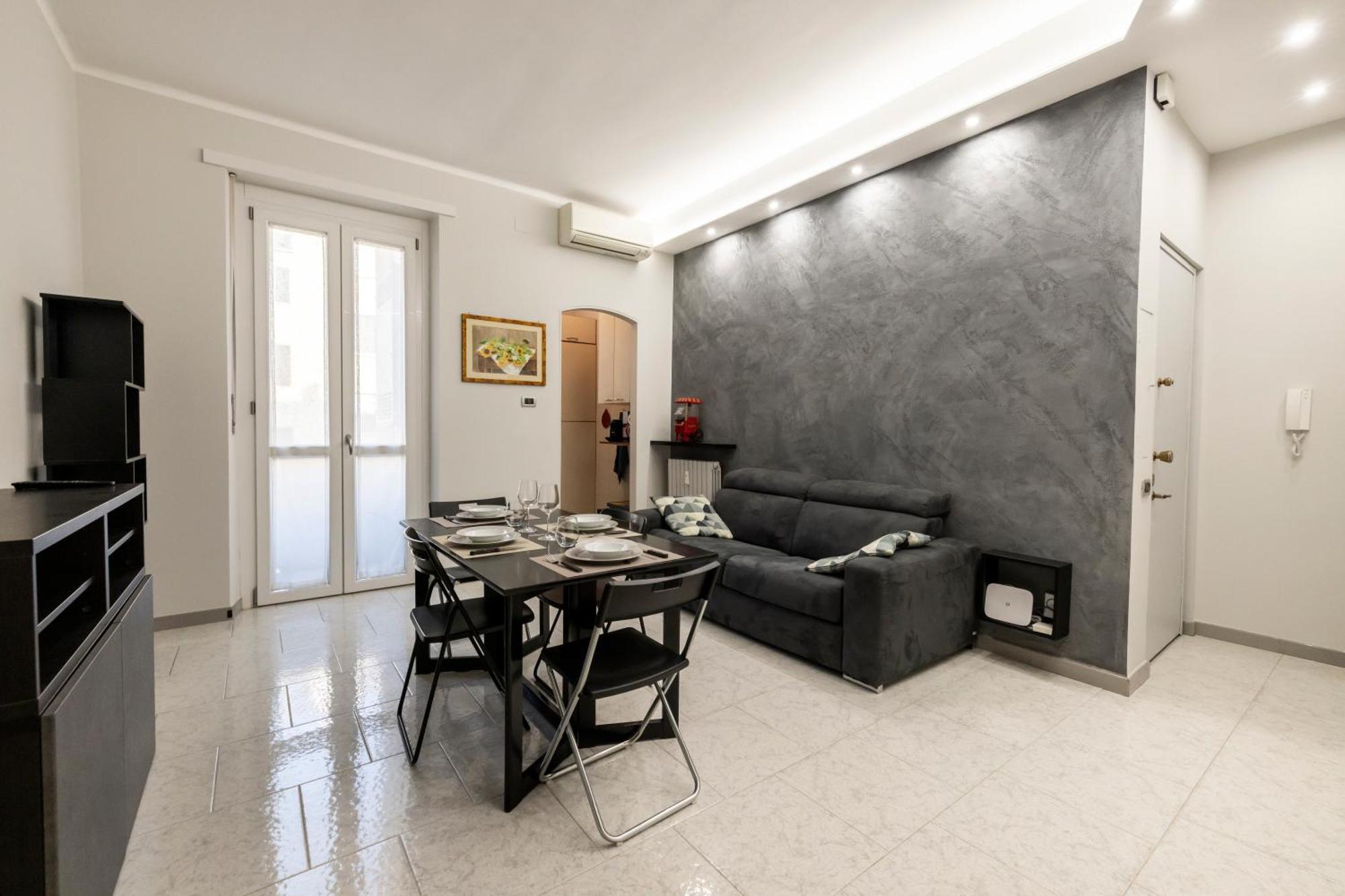 Tra Porta Susa E Piazza Statuto -Cortile Interno- Turín Exteriér fotografie