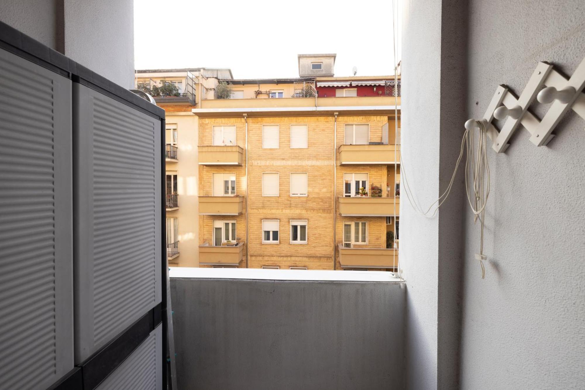 Tra Porta Susa E Piazza Statuto -Cortile Interno- Turín Exteriér fotografie